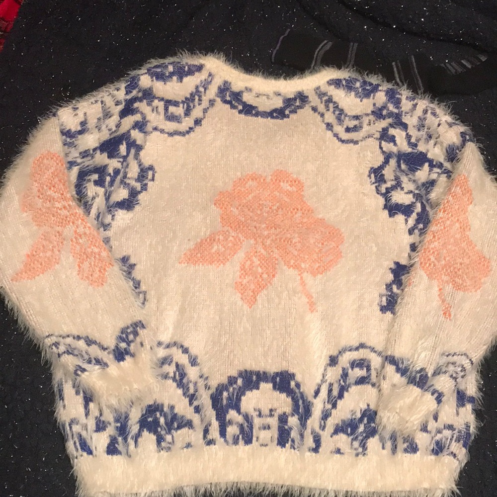 Fluffy White and Blue Sweater with Floral Design - Picture 3 of 3